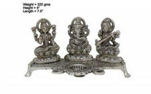Laxmi Saraswati Ganesha With Deepak