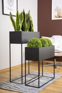 Metal Planter with Stand