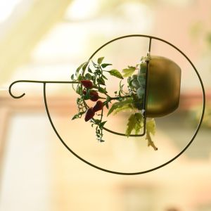 Metal Hanging Planter