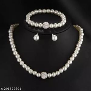 Stylish Glass Bead Necklace Set