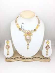 Gold Antique Necklace Set
