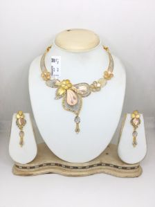 Gold Antique Necklace Set