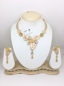 Gold Antique Necklace Set