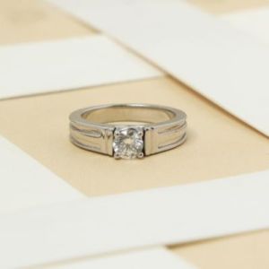 MAN DIAMOND RING