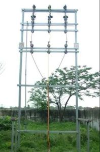 Double Pole structure