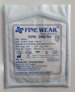10 X 10CM NON WOVEN ADHESIVE DRESSING PAD