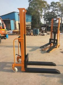 roll handling equipment