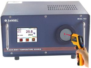 BCAL 102 IR Temperature Calibrator