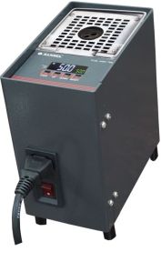 TCAL 1402/300 Miniature Dry Block Temperature Calibrator