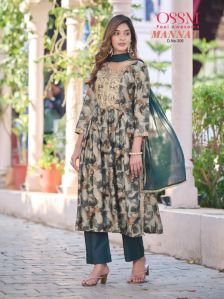 Nyra Cut Kurti Pant Set
