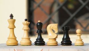 K007 Russian Zebra Wooden Chess Pieces