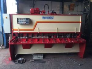 ss sheet cutting machine