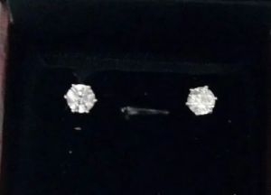 diamond stud earring