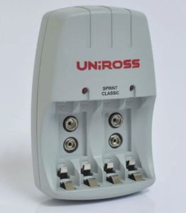 Uniross 9v Compact Charger