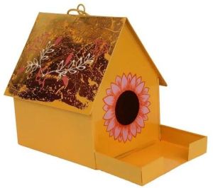 METAL HANGING BIRD HOUSE