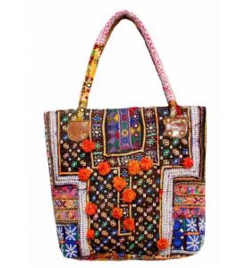 EMBROIDERED PATCHWORK WOMEN HANDBAG