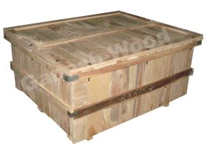 Bolting type wooden box