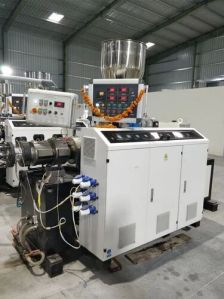 Twin Screw Extruder