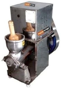 Commercial Juicer Machine