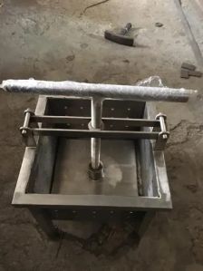 Semi Automatic Paneer Press Machine