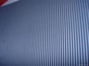 Ribbed rubber sheet