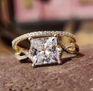 Radiant Cut Diamond Solitaire Bridal Ring Set
