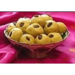 Desi Ghee besan ladoo