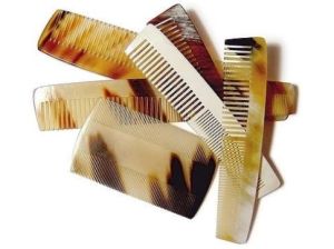 Buffalo Horn Comb