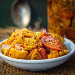 Gobhi Gajar Shalgam Pickle