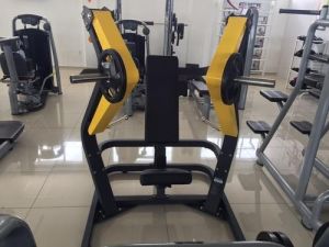 Hammer chest press machine