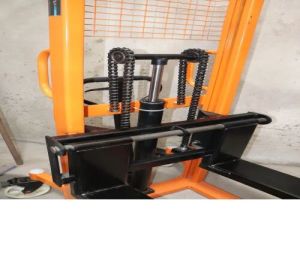 pallet handling equipment