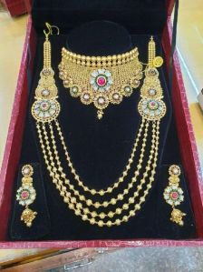 Gold Bridal Necklace Set