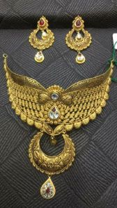 Gold Choker Necklace Set