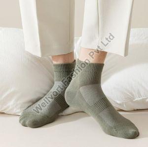 Green Unisex Breathable Ankle Length Cotton Sock