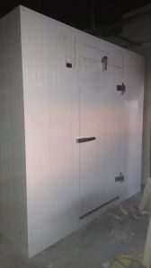 flush coldroom door