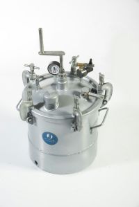 Pressure Feed Container