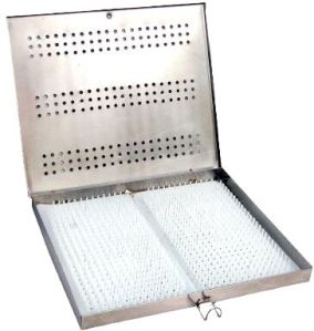 INSTRUMENTS TRAY WITH TWO SILICONE MAT(SI-VSG-6000)