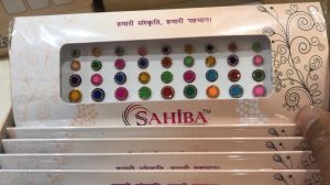 Lady Fashion Bindi