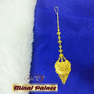 Fancy Golden Maang Tikka