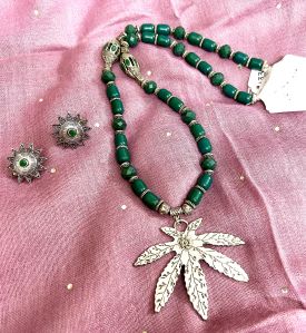 Maple Leaf Necklaces Set
