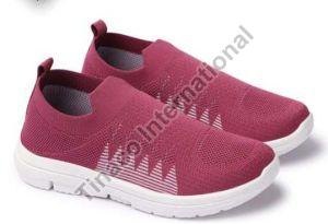 womens sports shoes