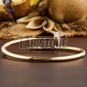 Modern Round Cut Diamond Yellow Gold Bracelet