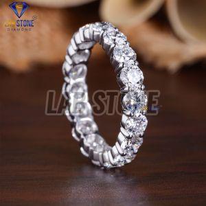 Elegant Round Cut Diamond White Gold Band Ring