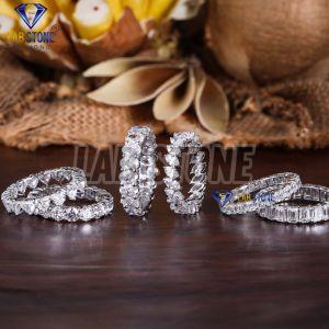 Elegant Round Cut Diamond White Gold Band Ring