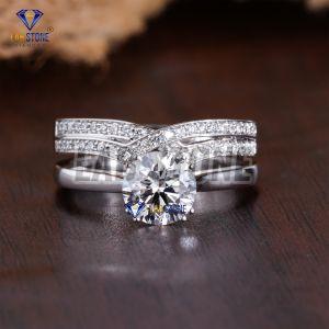 Round Cut Diamond White Gold Ring