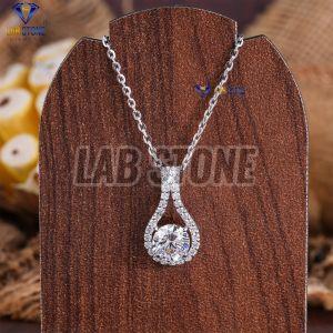 Luxurious Round Cut Diamond White Gold Pendant