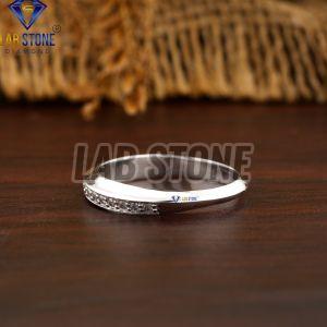 Round Cut Diamond White Gold Band Ring