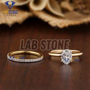 Round & Oval Cut Diamond Yellow Gold Ring
