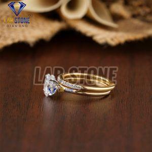 Round & Oval Cut Diamond Yellow Gold Ring