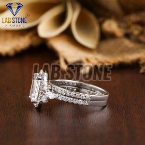 Charming Diamond White Gold Ring